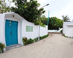 Adroit Beach Inn