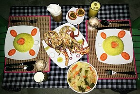 Adroit Beach Inn