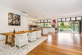 Your Luxury Escape - Midgen Flat