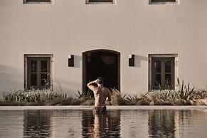 The Olivar Suites