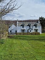 Darris Farmhouse