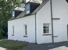 Darris Farmhouse
