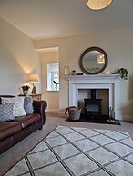 Darris Farmhouse