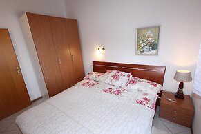 Apartment Ala