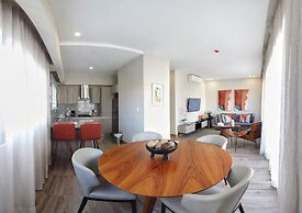 Regatta Living Hotel