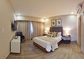 Regatta Living Hotel