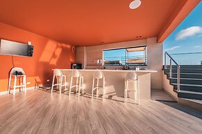 Regatta Living Hotel