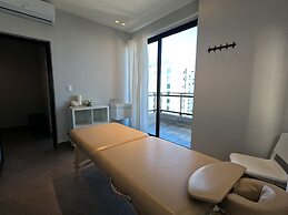 Regatta Living Hotel