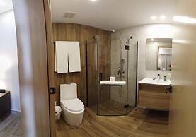 Regatta Living Hotel