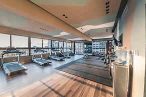 Regatta Living Hotel