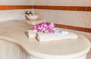 Maxi Park Hotel & Spa