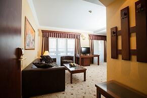 Maxi Park Hotel & Spa