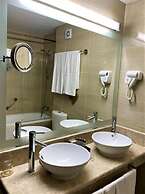Maxi Park Hotel & Spa