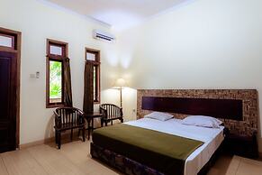 Hotel Mahkota Plengkung
