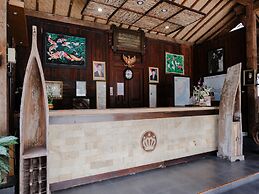 Hotel Mahkota Plengkung
