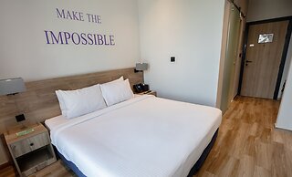 Kingsgate Canal Hotel