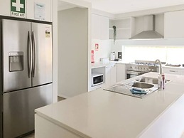 New Torquay Beaches Deakin Uni Hospitals