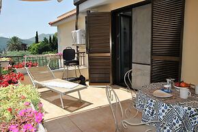 Dinky Home Air-conditioned Penthouse With sea View Terrace