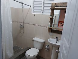 Quiet Studio - Apartment 4 in Villa Coconut