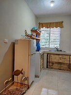 Quiet Studio - Apartment 4 in Villa Coconut