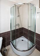 Sunny Beach Retreat - 2-bedroom Apartment
