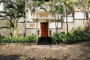 Villa Jamalu by Nakula
