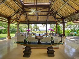 Sungai Tinggi Beach Villa