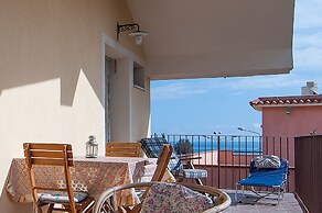 Beautiful 1-bed House in Avola