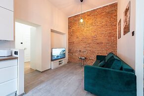 Red Brick Apartment Downtown Łódź