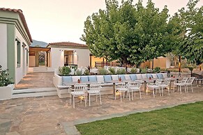Zeus Eretria Resort