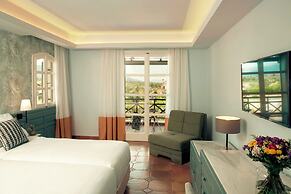 Zeus Eretria Resort