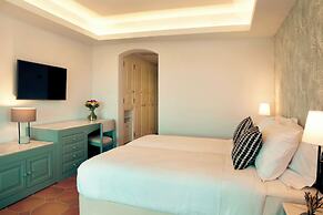 Zeus Eretria Resort