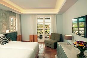 Zeus Eretria Resort