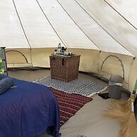 Comfy 4m -bed Bell Tent With Great Views