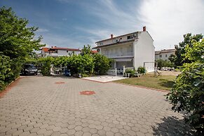 Rab Oasis Retreat - 3 Bedroom Apartment