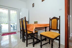 Rab Oasis Retreat - 3 Bedroom Apartment