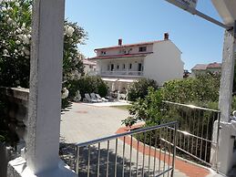 Rab Oasis Retreat - 3 Bedroom Apartment