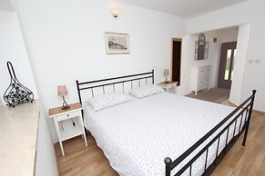 Apartments Mirela