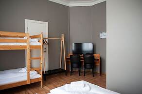 Henriks Hotell