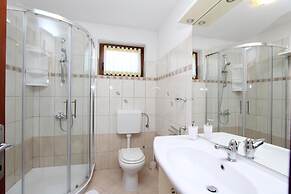 Apartments Pataj