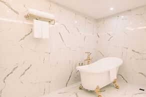 Lafaayette Luxury Suites Baguio