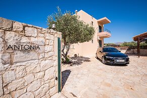 Antonia Blue Villa