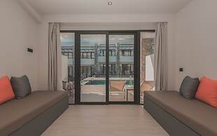 Cavo Suites