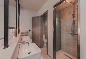 Cavo Suites