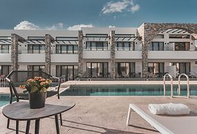 Cavo Suites