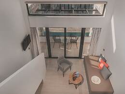 Cavo Suites