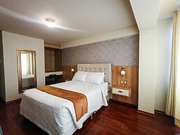 Hotel Plaza by DOT Light