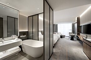 Crowne Plaza Wuhan Optics Valley by IHG