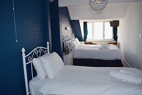Penn House Hotel