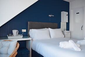 Penn House Hotel